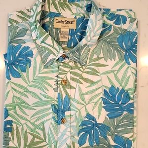 2XL Cooke Street Honolulu floral Hawaiian camp shirt